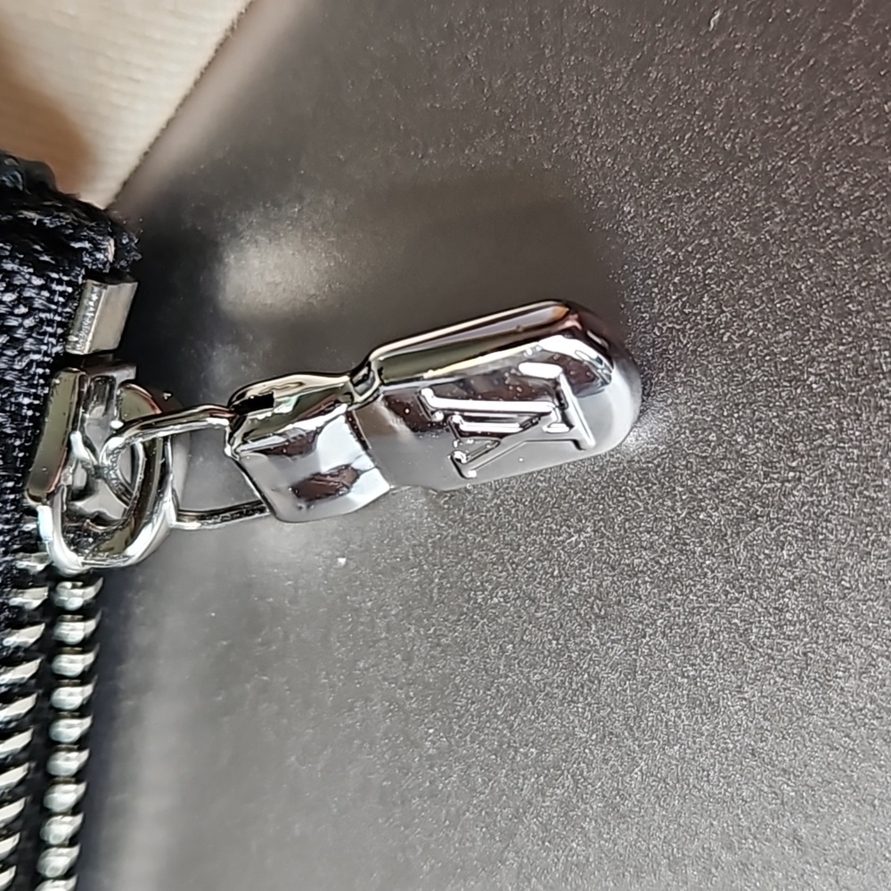 Louis Vuitton Pochette Cles Damier Graphite Key Pouch - Picture 3 of 4